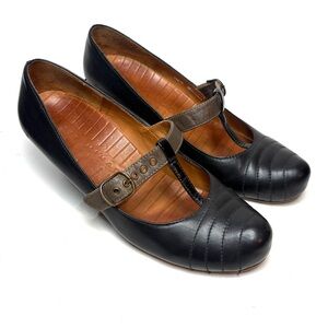 Chie Mihara Black Leather Mary Janes Kitten Heel | 38.5